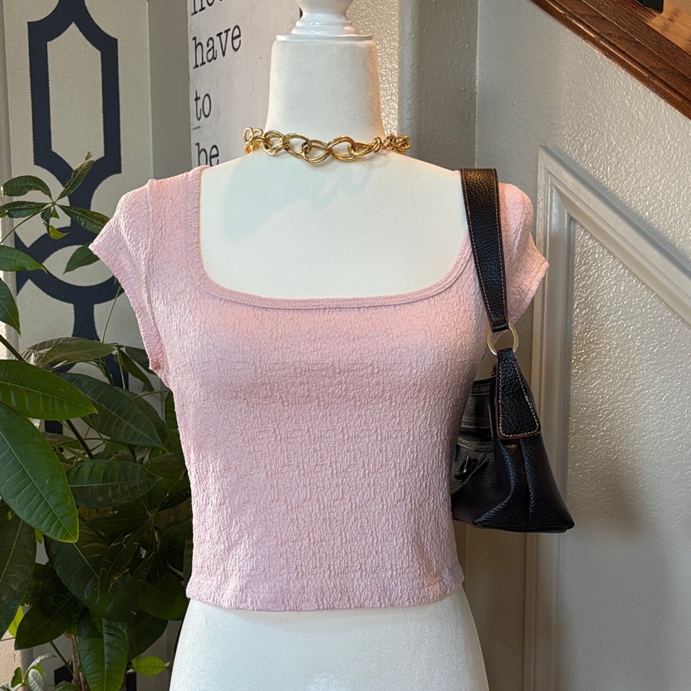 Feminine Pink Textured Women's Top 🤩
